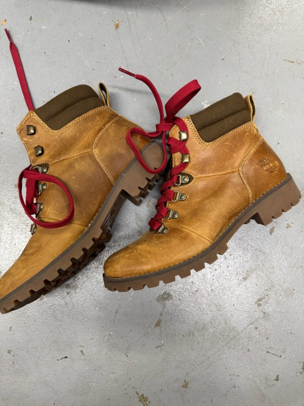 Timberland Tan Leather Boots with Red Laces